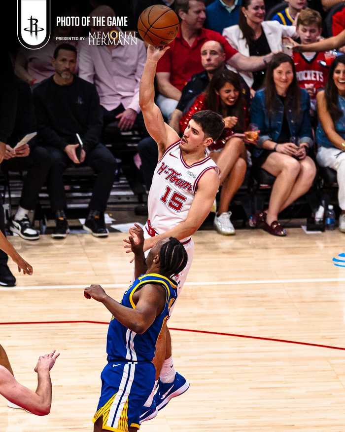 乌度卡谈谢泼德防守问题，称全队需改进无球跑动防守