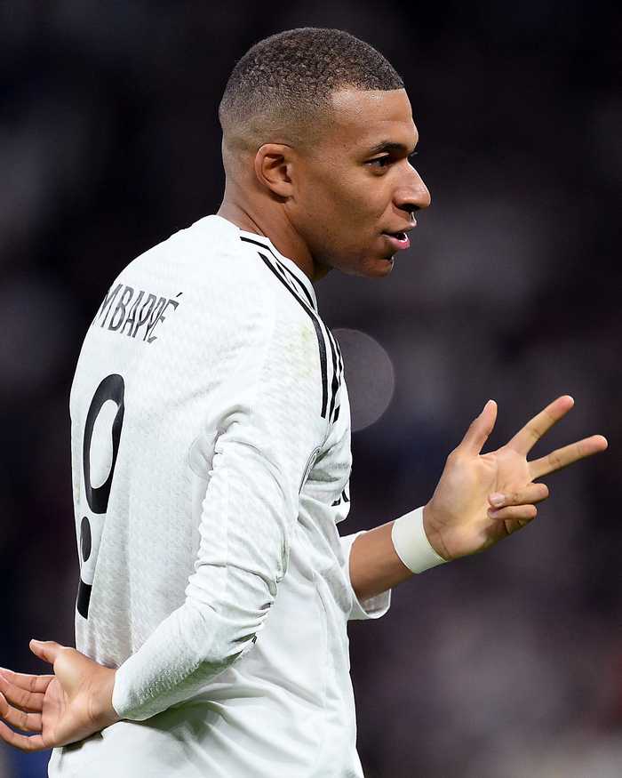 【重磅】曼城生死战阵容曝光！哈兰德领衔，瓜帅祭出终极杀招！